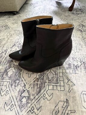 Frye Black Leather Regina Wedge Bootie Size 9 Women’s Ankle Boots
